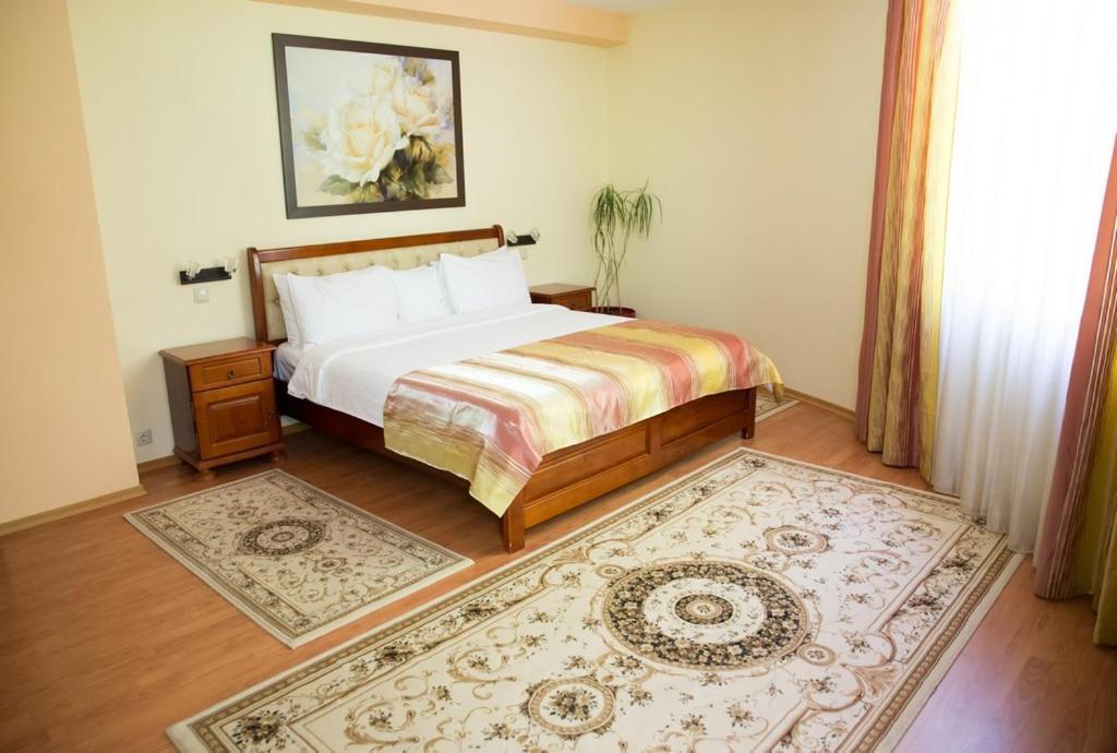 Hotel Nemira Slănic-Moldova Dış mekan fotoğraf