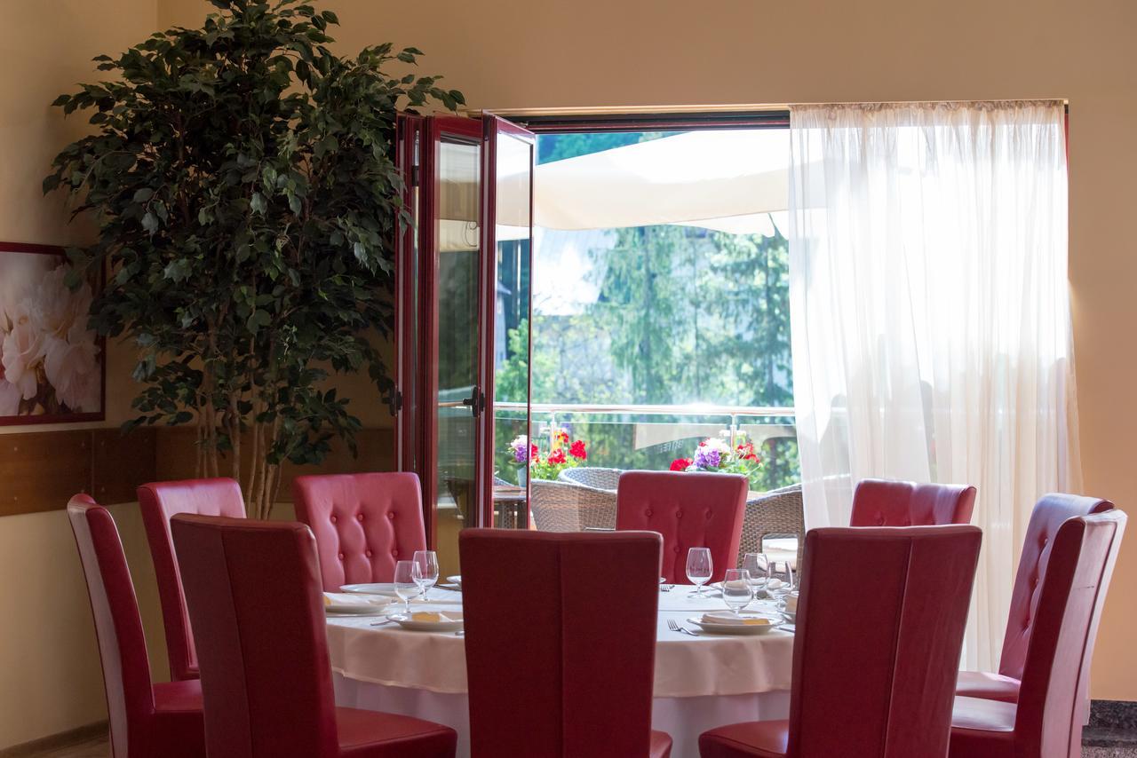 Hotel Nemira Slănic-Moldova Dış mekan fotoğraf