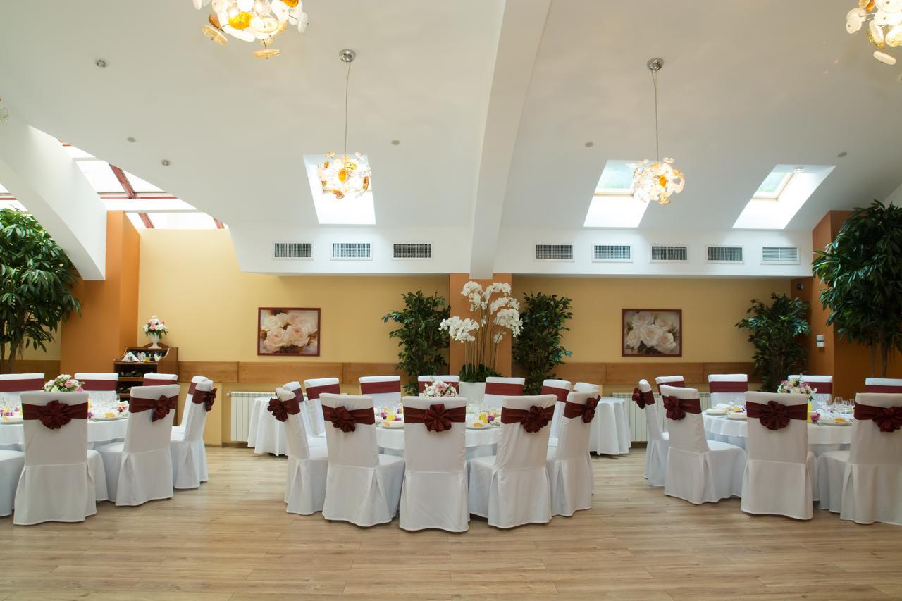 Hotel Nemira Slănic-Moldova Dış mekan fotoğraf
