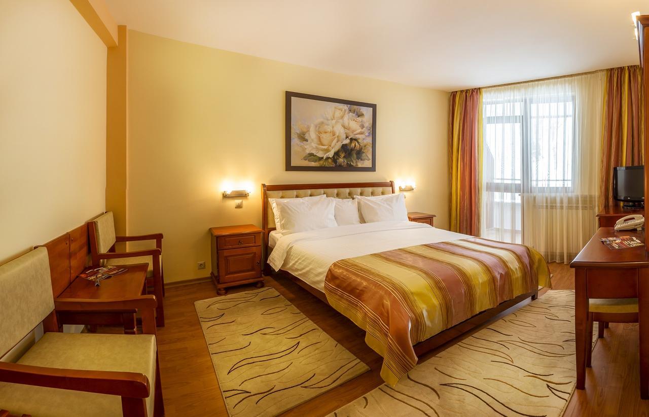 Hotel Nemira Slănic-Moldova Dış mekan fotoğraf