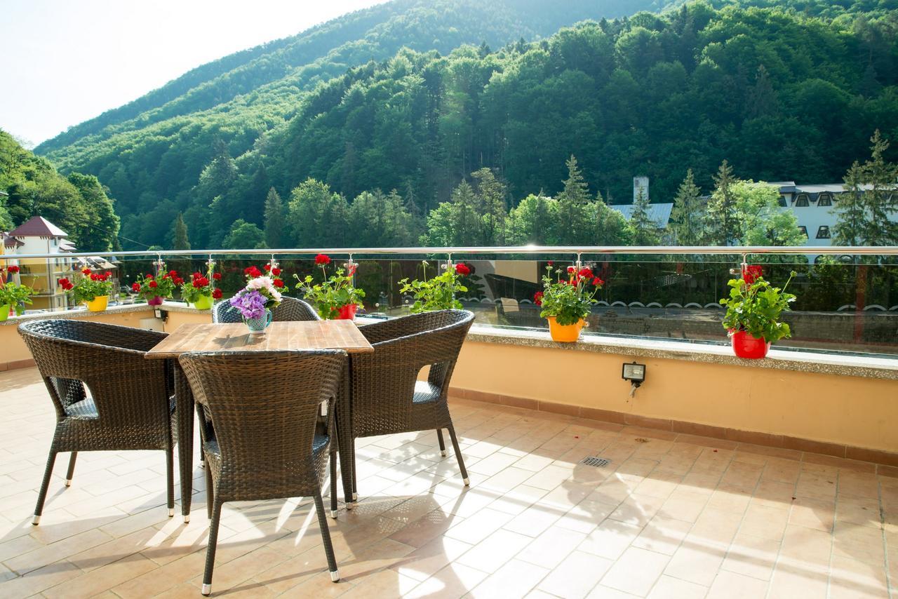Hotel Nemira Slănic-Moldova Dış mekan fotoğraf